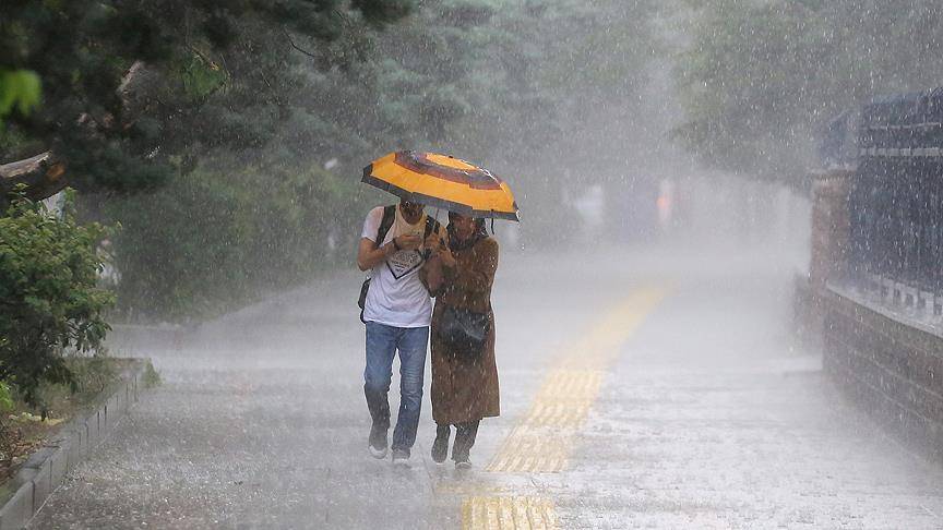 Meteoroloji saat verip 5 ili uyardı! Kuvvetli sağanak vuracak 5